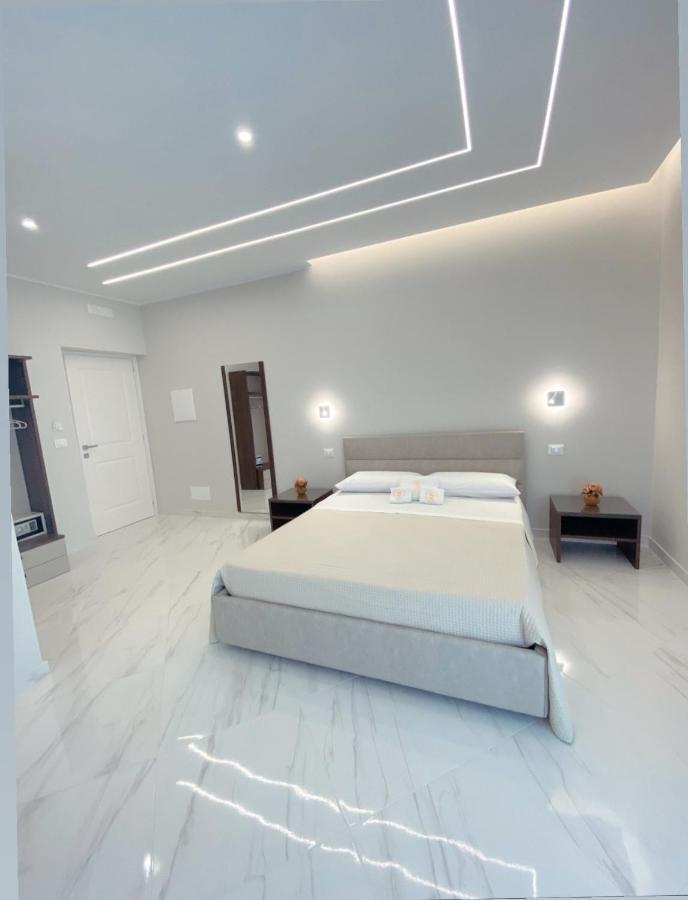 Meligrana Central Rooms Tropea Bagian luar foto
